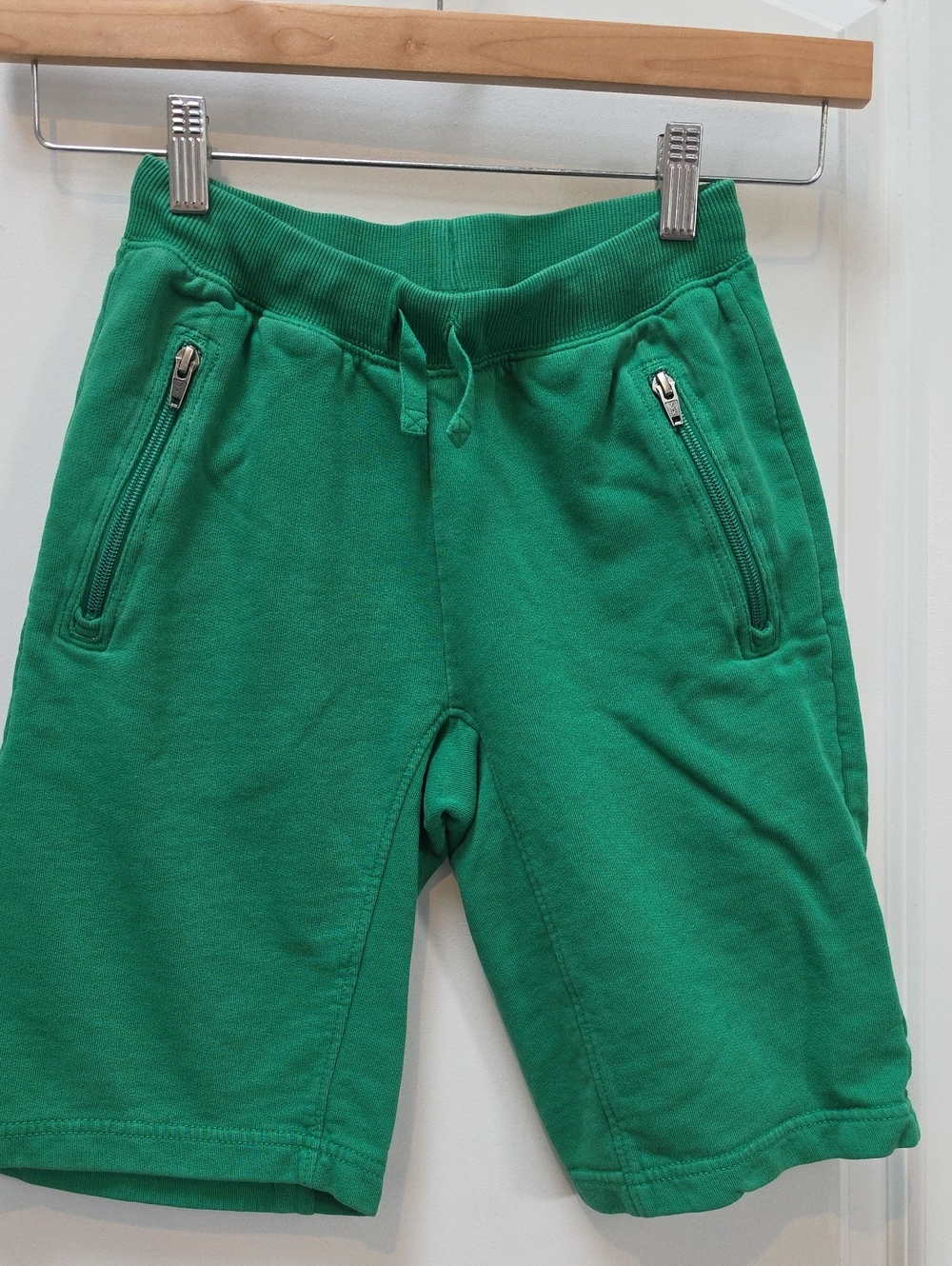 Hanna Andersson Green Zip-Pocket Knit Shorts